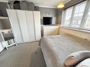 Bedroom- click for photo gallery